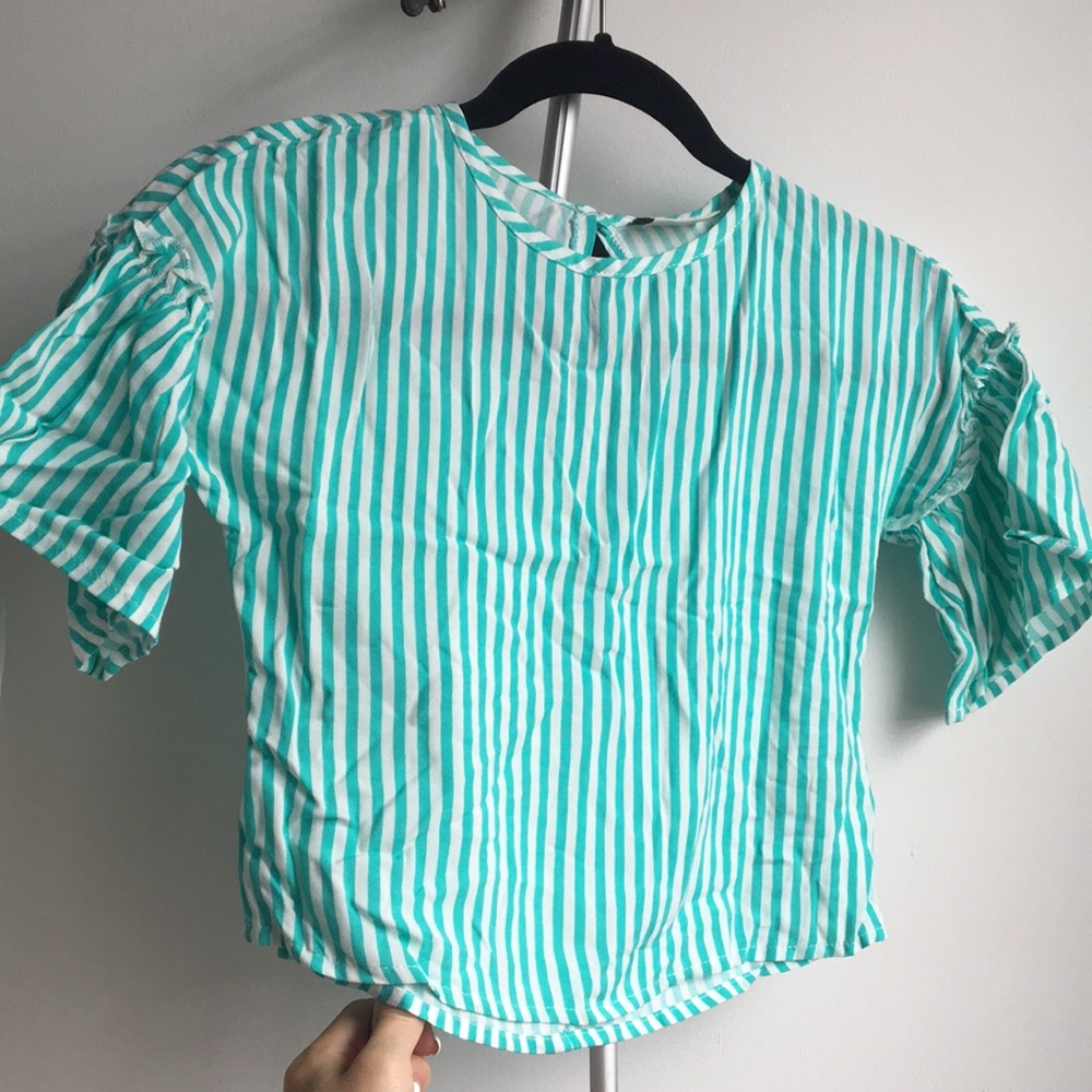 🩵 New with Tag LC WAIKIKI stripe shirt girls 6y 7y bell arm balloon sleeves Top